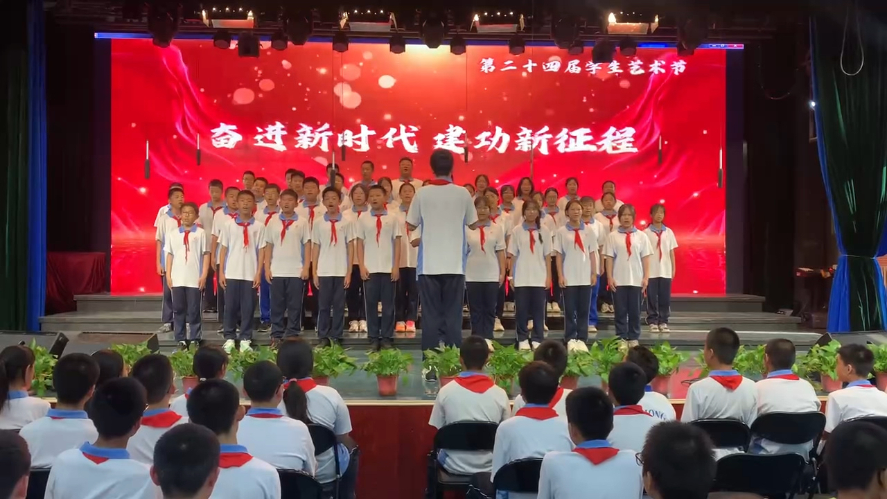 合唱《保卫黄河》