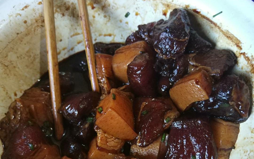 红烧肉.婆婆做饭很难吃怎么办?