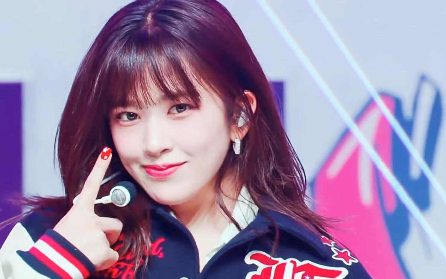 安宥真帅气回归起飞的《kitsch》舞台直拍合集