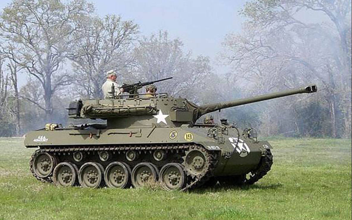 坦克世界闪击战把m18地狱猫完成轻型坦克