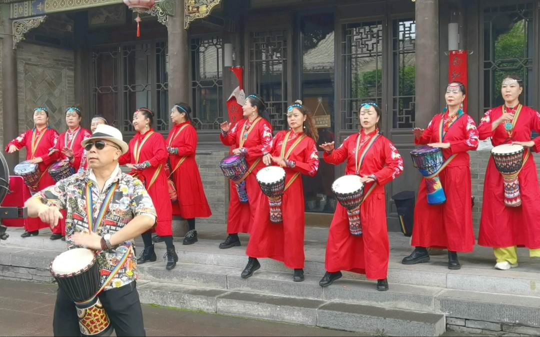 [图]大同非洲鼓舞，舞动异域风情，燃爆古城一条街