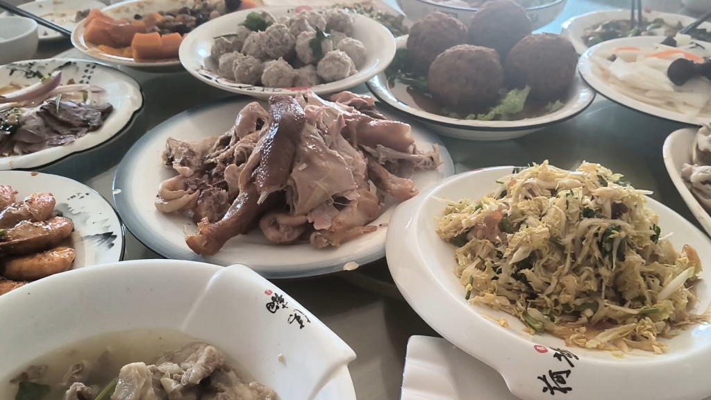 山东农村酒席,看看这一桌值多少钱