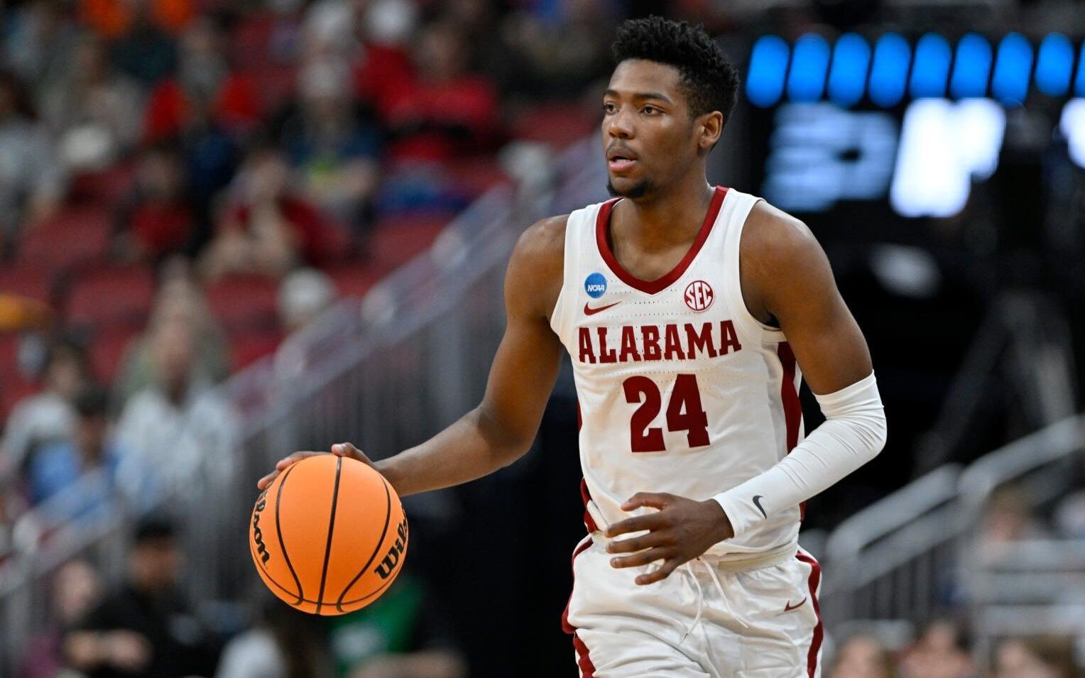 阿拉巴马大学前锋布兰登-米勒宣布参加nba选秀!名记:能竞争榜眼