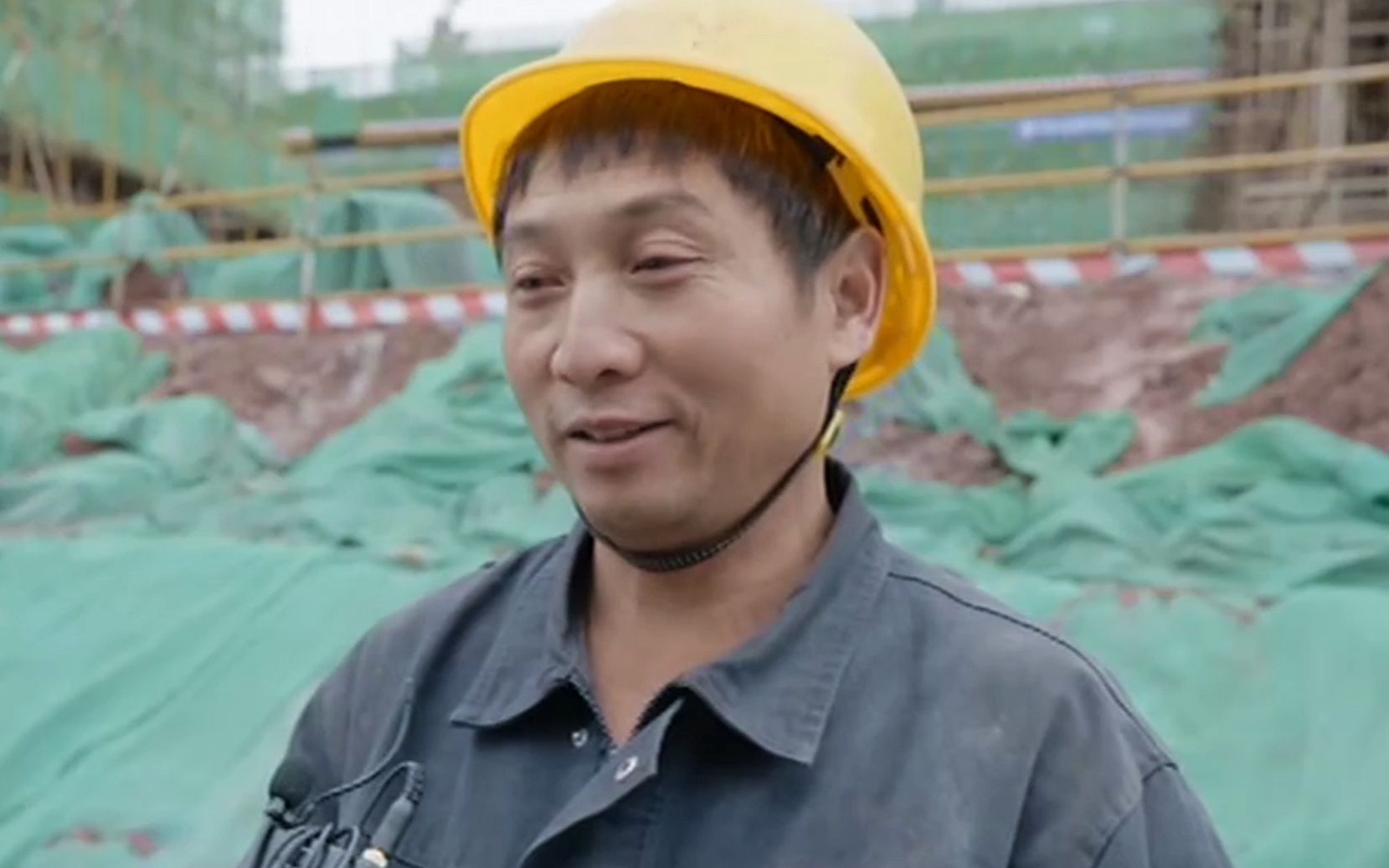 快乐大叔杨才明辛苦是人生本色只要开心就好