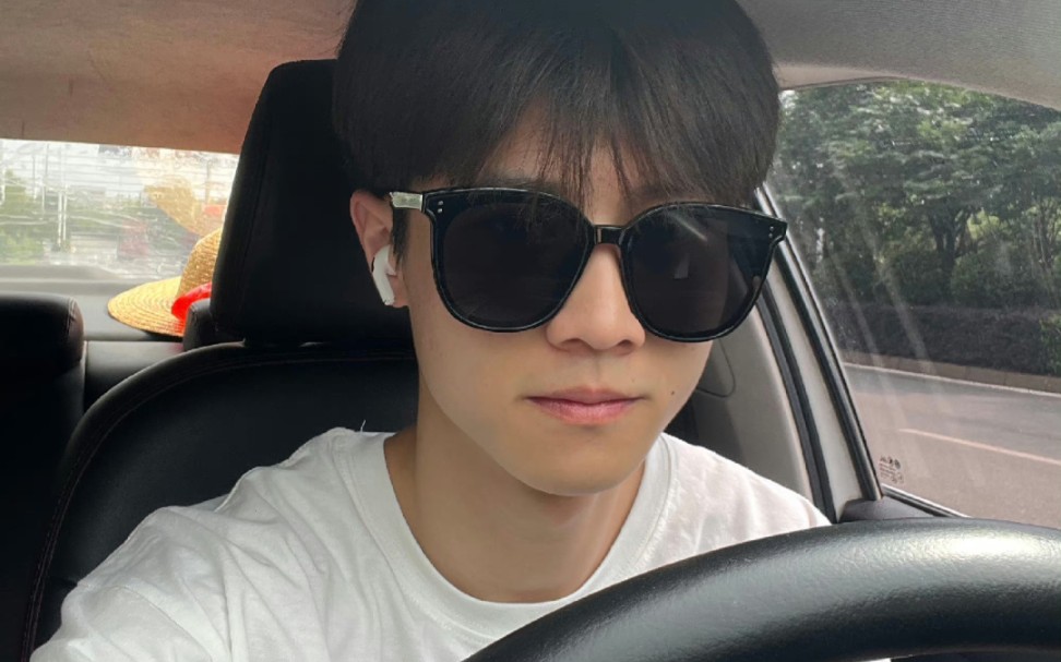 【许珑瀚dy直播】7.3 小许好久不见 (卖瓜版)