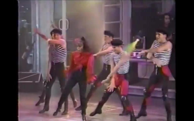 [图]【未修音版】Paula Abdul - The Way That You Love Me (Live from Japan) 1992