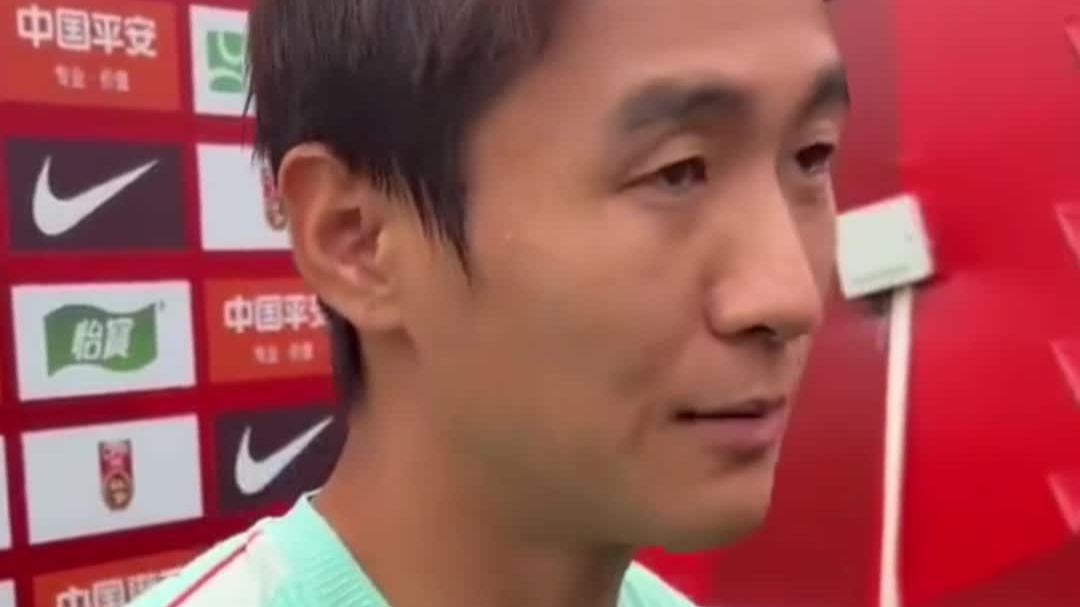 韦世豪回应国足0比5惨败：想对球迷朋友们说声抱歉，希望下次能把颓势逆转