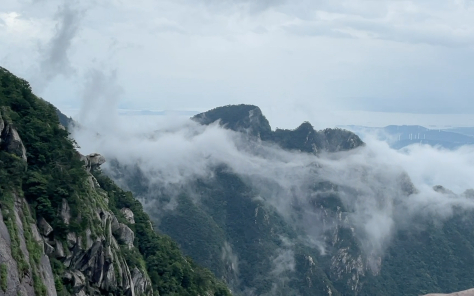 [图]【庐山】横看成岭侧成峰，远近高低各不同。不识庐山真面目，只缘身在此山中。