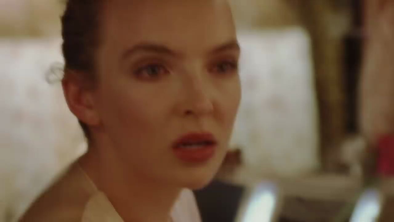 [图]LOEWE presents Jodie Comer in ‘Either Way’ a fashion film by Jonathan Anderson a