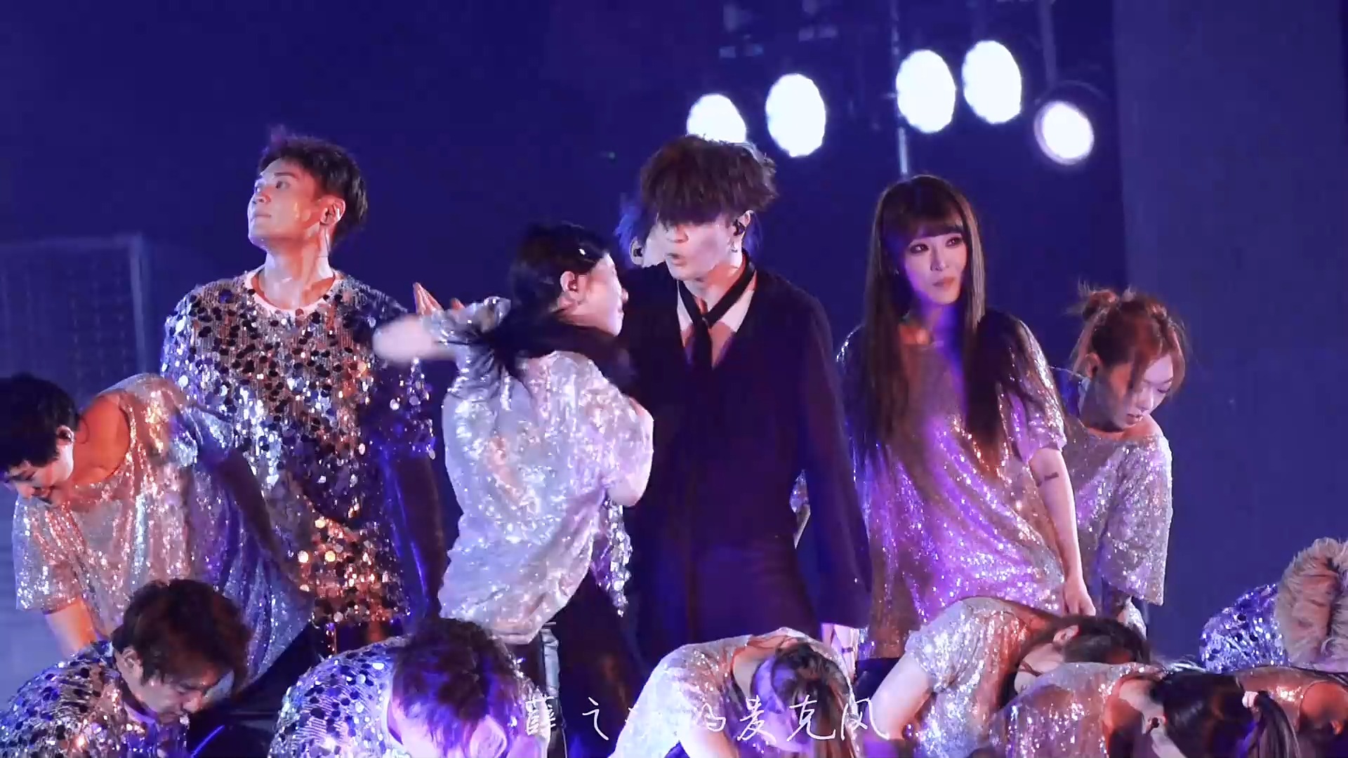 大琪摇dj已进化!现在是理直气壮地摇,把薛之谦整笑场地摇!