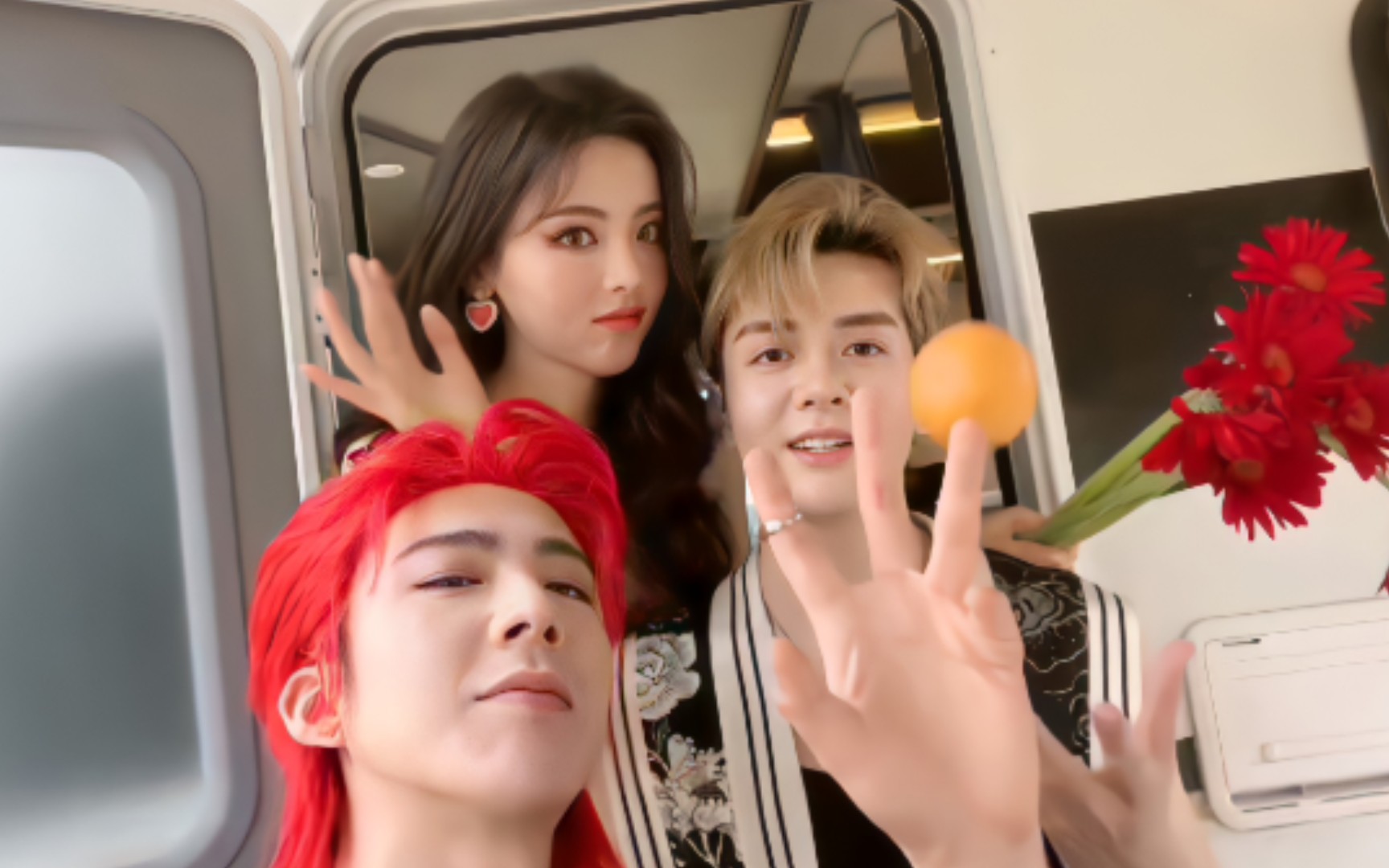 【刘宇宁】曾舜晞杨超越刘宇宁直播路透写真,超爱每一个美好的瞬间,每