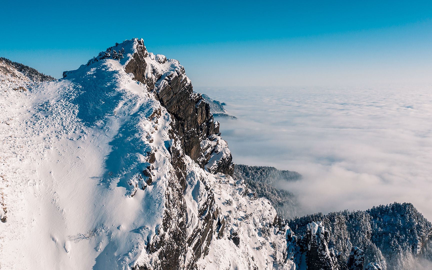 龙脊雪山秘境图片