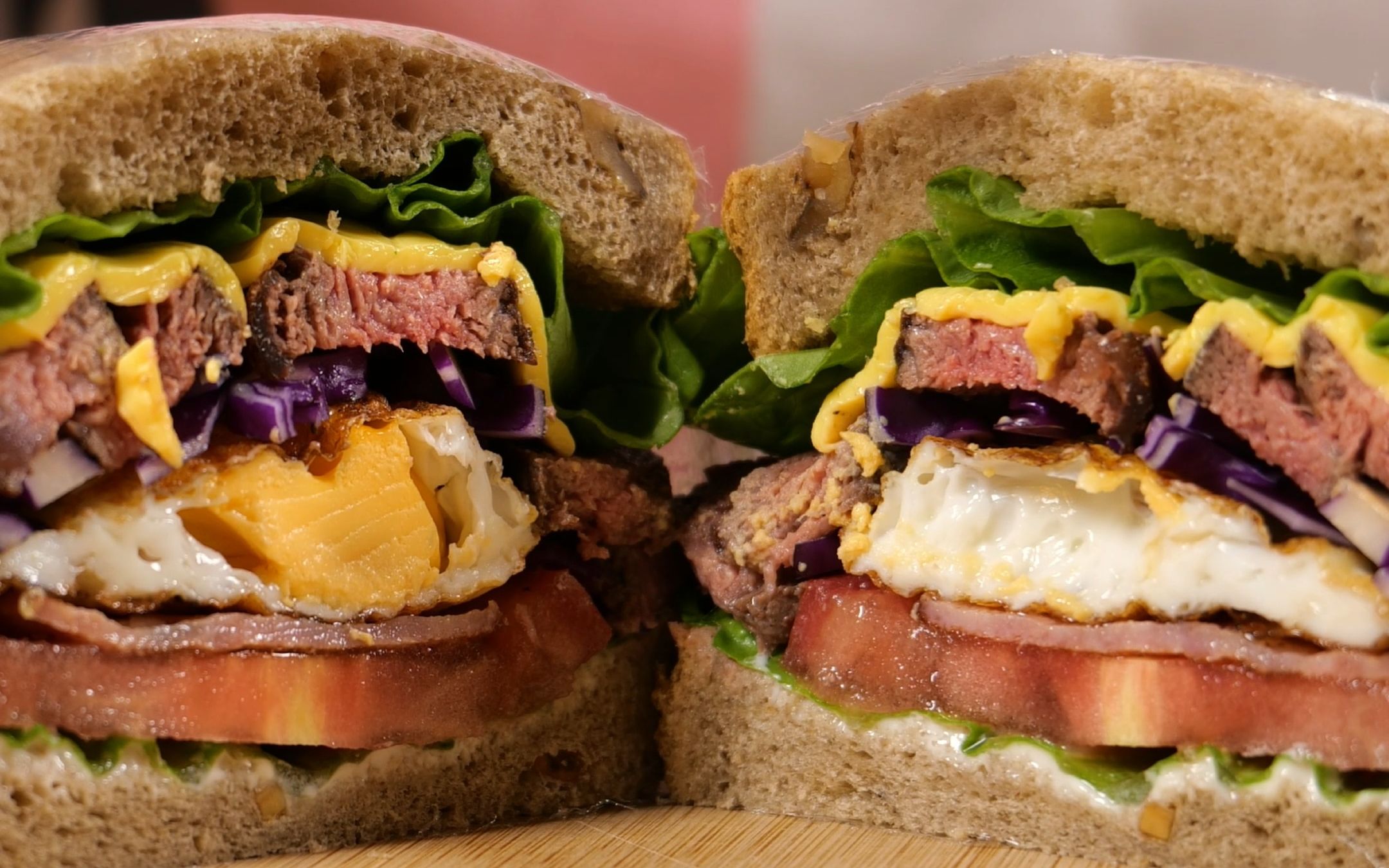 和牛三明治 | 还没来得及问好不好吃,就被炫光了