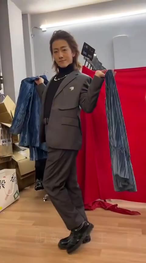 【729亚捷】北京贵妇的女王之路(亚捷和姐就是女王的适配)_哔哩哔哩