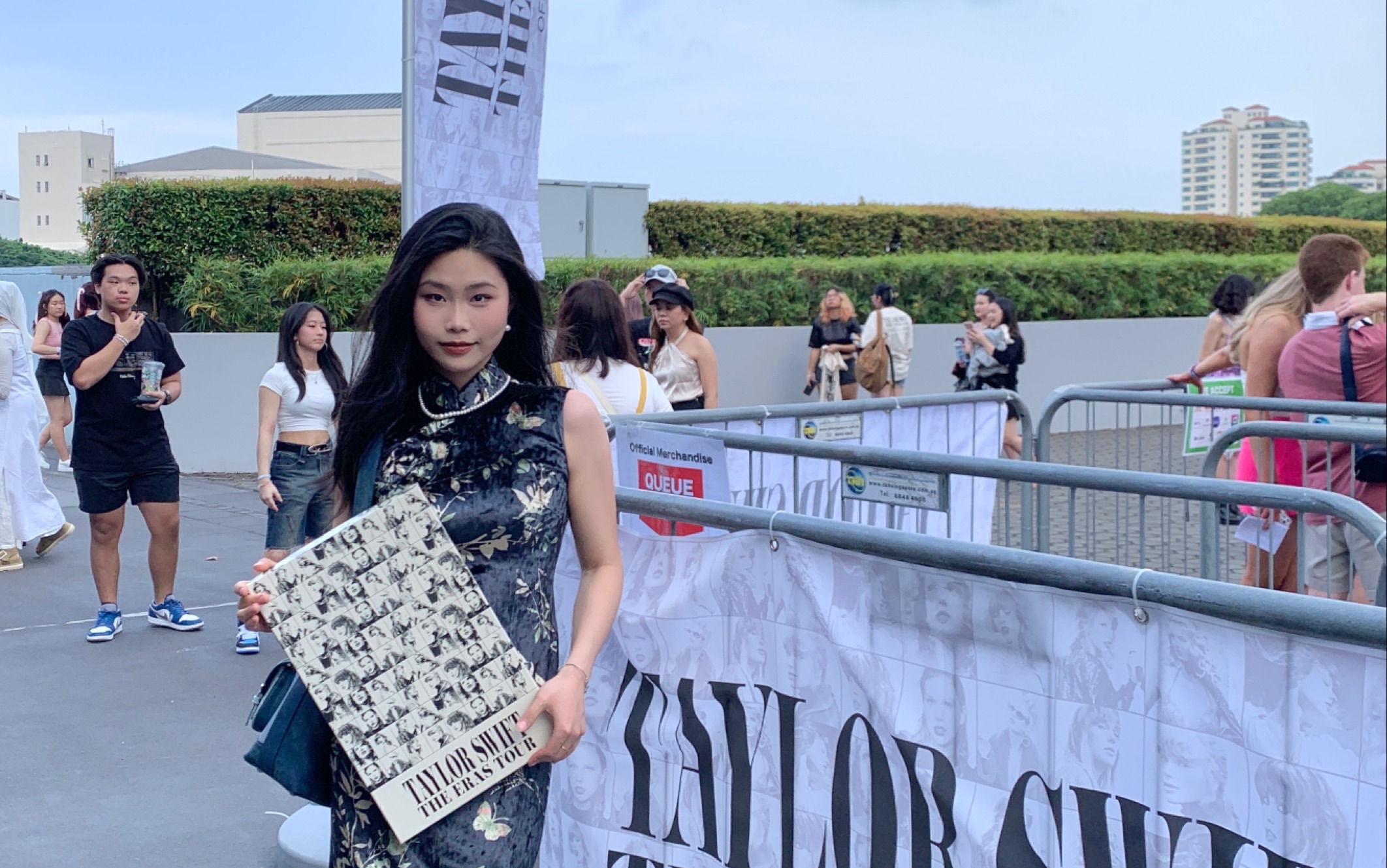 中国女人穿旗袍勇闯新加坡|the eras tour|想说的话都在视频最后了