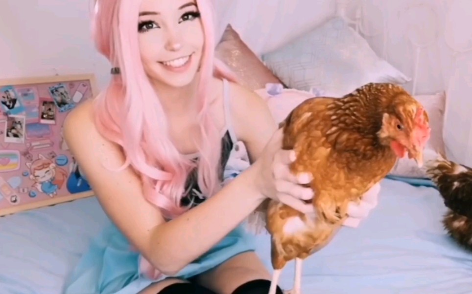 Belle Delphine Strokes two BIG Cocks哔哩哔哩bilibili