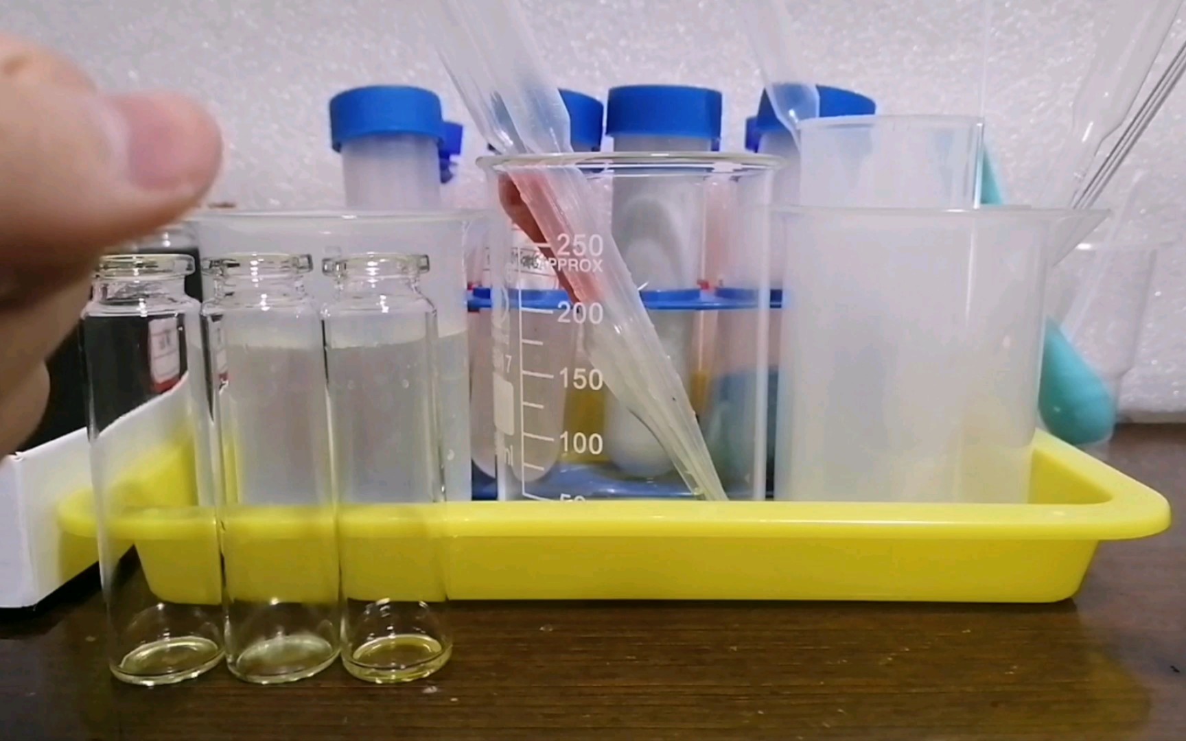 (化学实验)神奇的碘钟反应