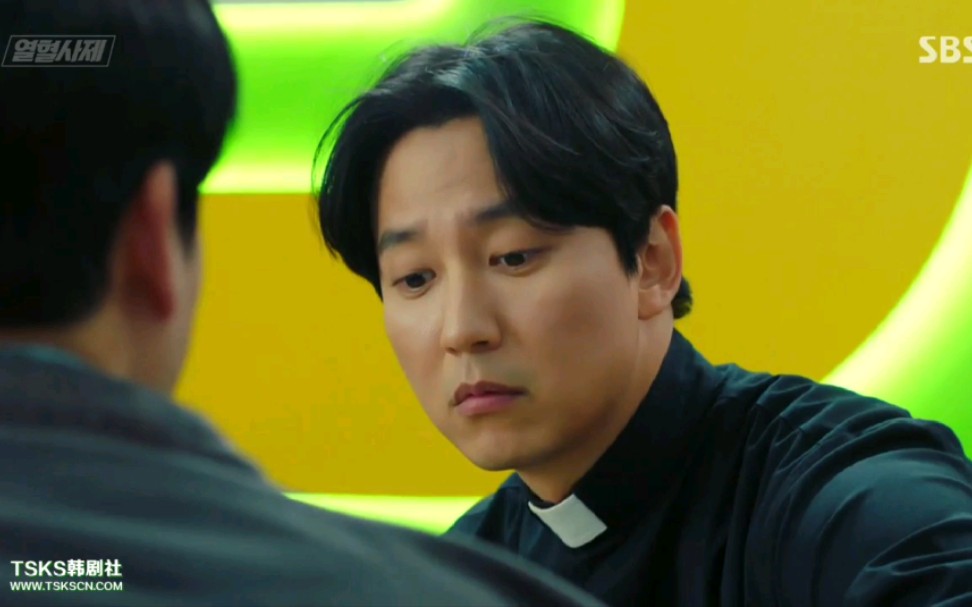 【金南佶】【热血司祭】具警官与神父商议抢金库事情,在想怎么削弱黄