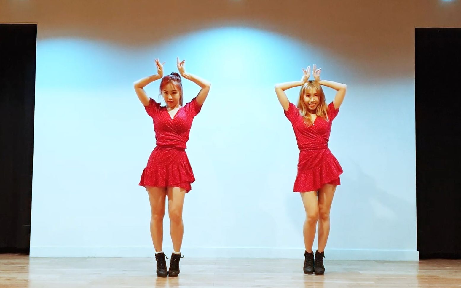 【waveya】everglow - bon bon chocolat dance cover_哔哩哔哩 (゜