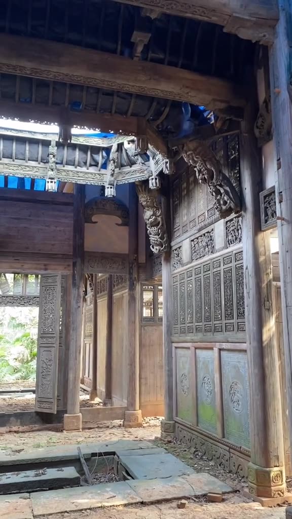 江西李家大院,因娶和硕格格俗称郡马府,李氏与清朝亲王之女冲世俗,结为夫妻,在当地传为佳话哔哩哔哩bilibili