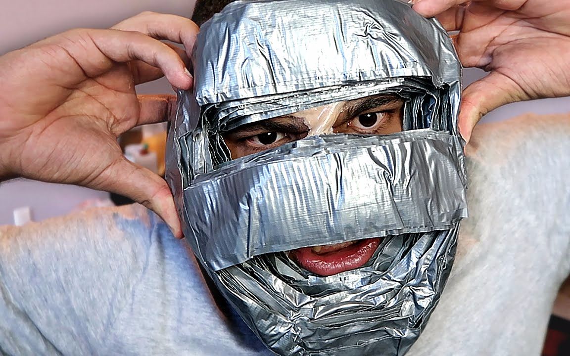 【外国人少系列】把100层胶带贴在脸上会发生什么?差点挂掉!