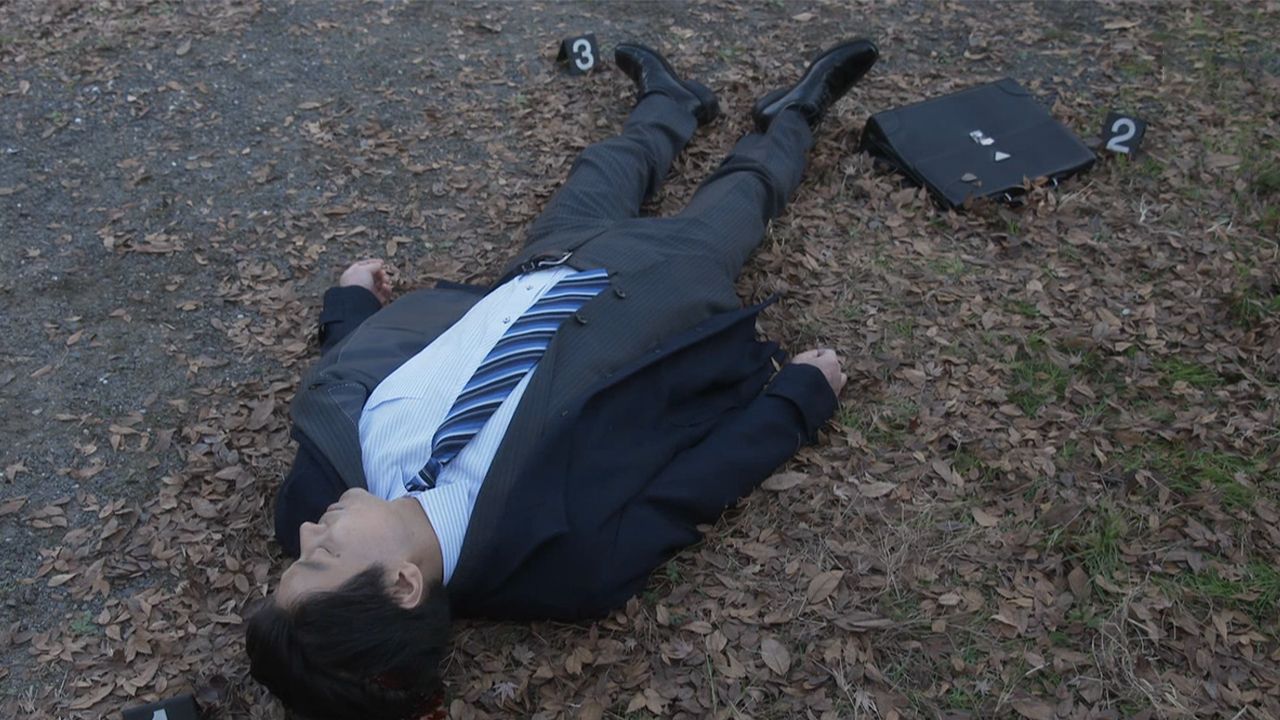 西装皮鞋男被砸死事件