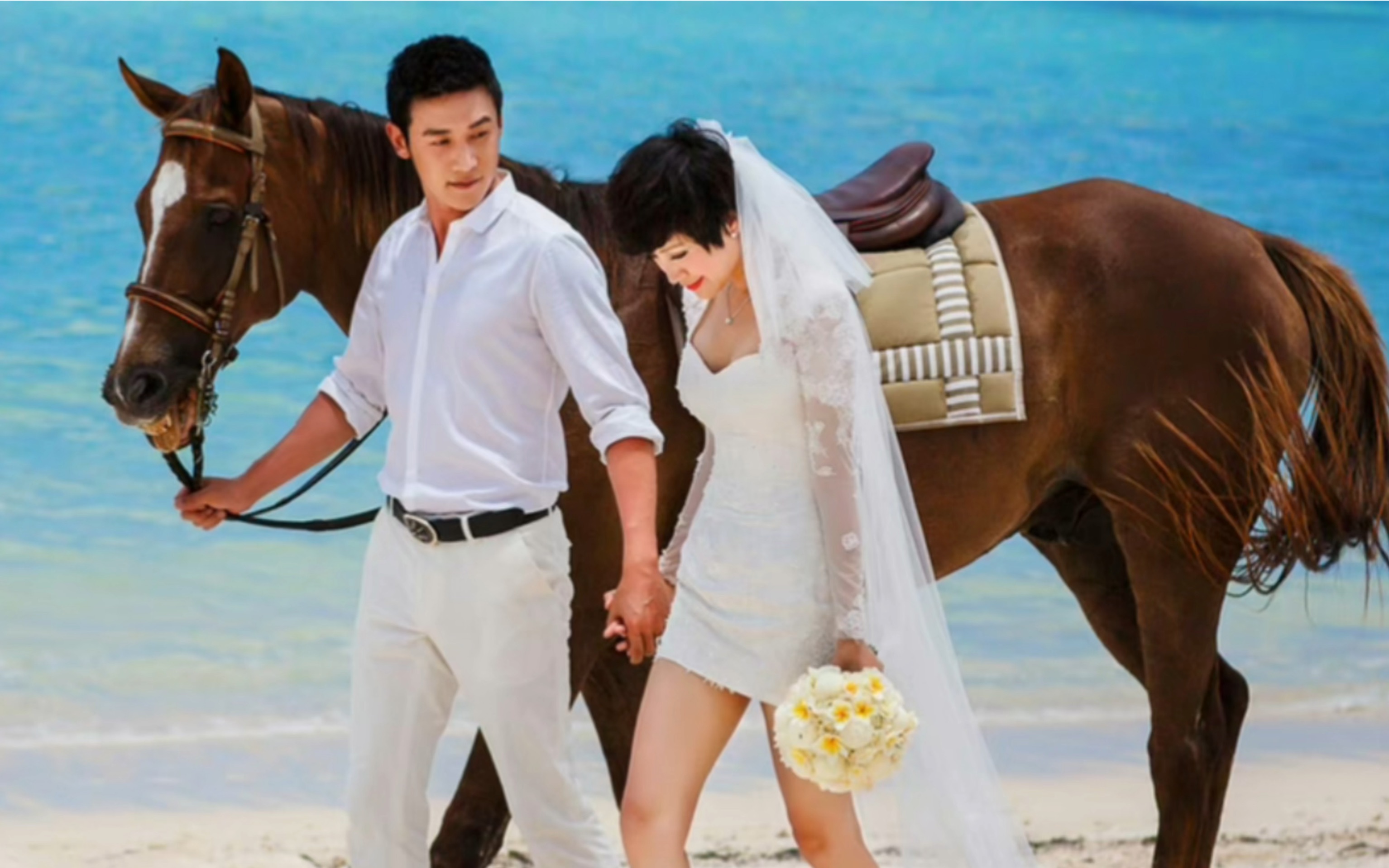 【陆毅鲍蕾】他们的生活就是偶像剧. "他真的救过"&"抢老公"的详细版