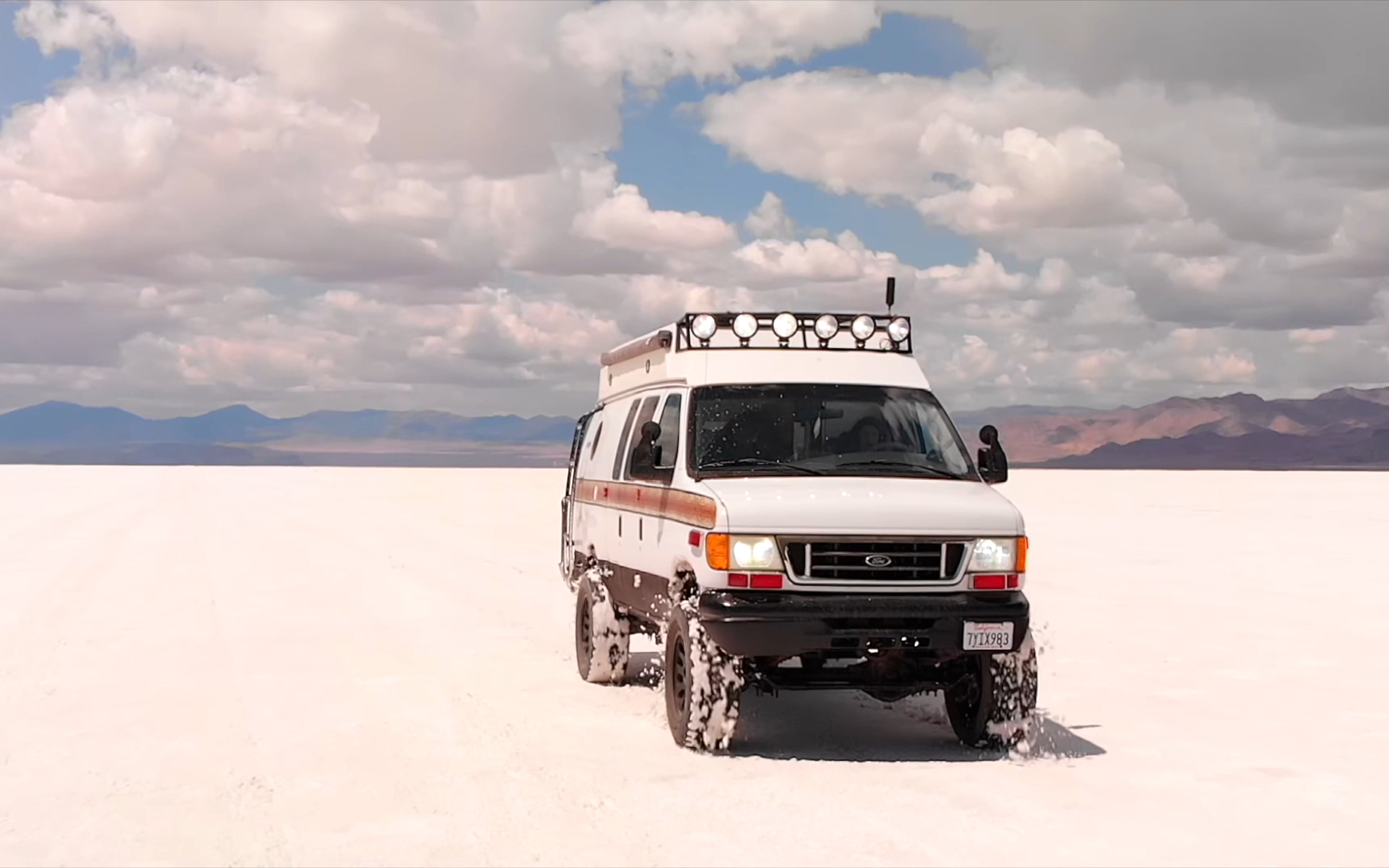 【中英字幕】4天内升级两驱面包车至越野四驱 how to do a 4x4