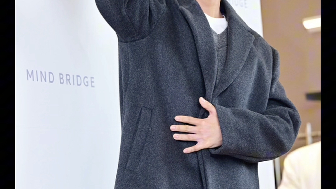 231207丁海寅代言品牌mind bridge 乐天世界购物中心快闪店开业活动