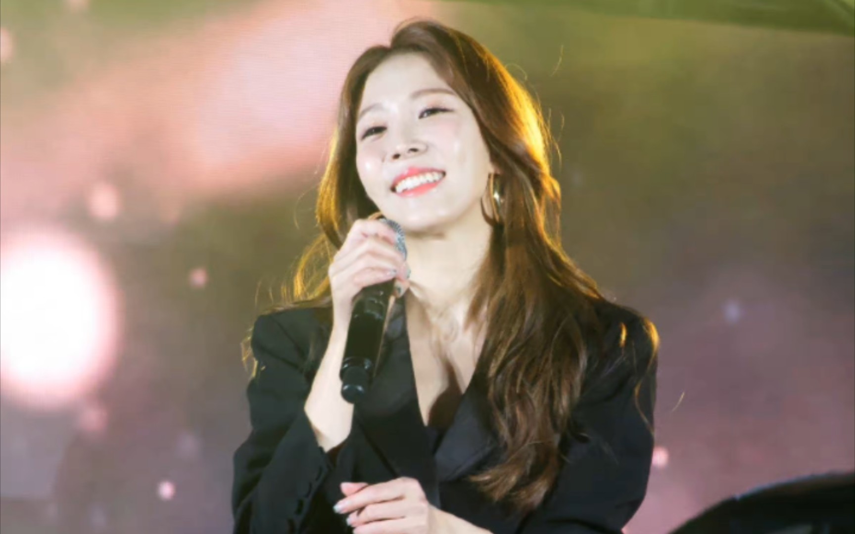 boa宝儿《only one》商演live直拍191221 旋转原视频适合手机_哔哩