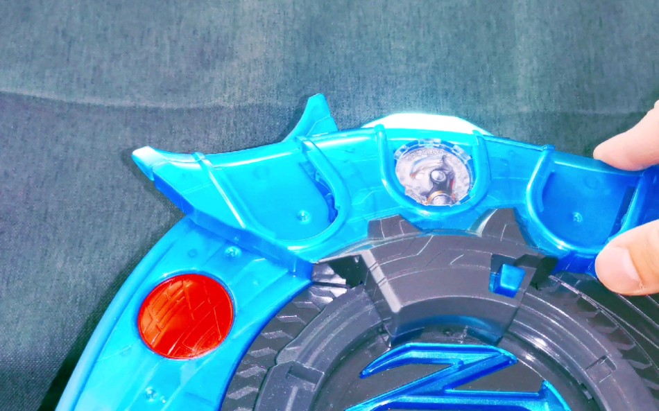 国代泽塔升华器  欧布三重形态