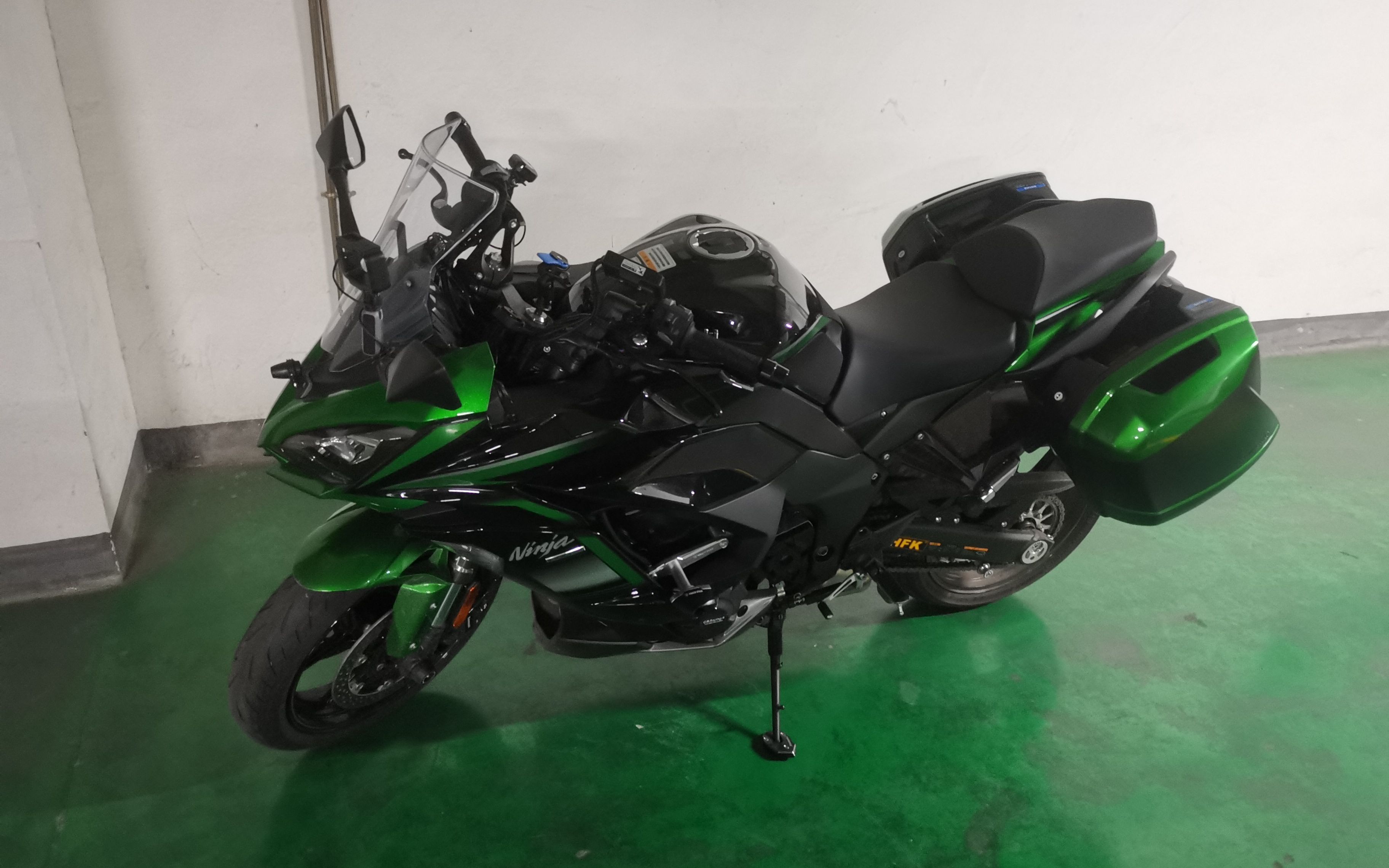 b站第一个ninja1000sx原厂边箱提货安装视频