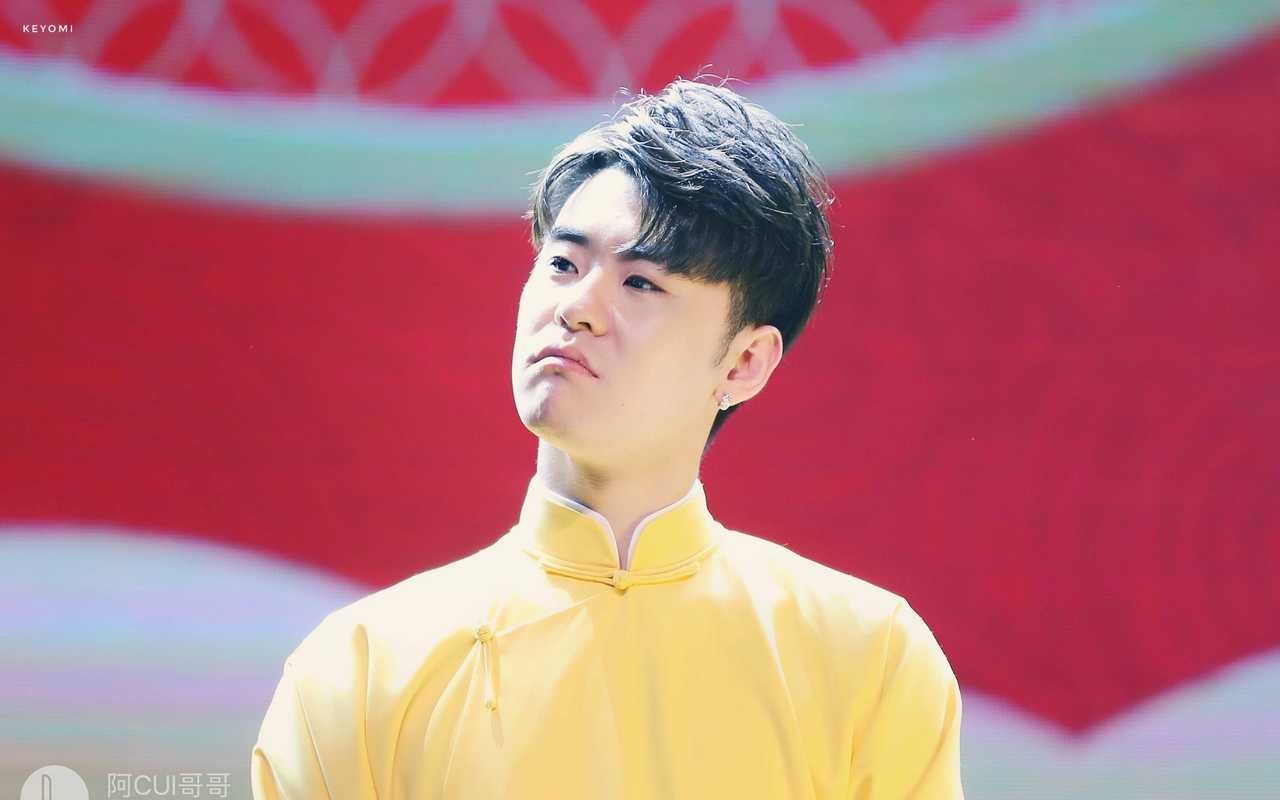 【张云雷】回眸一笑百媚生