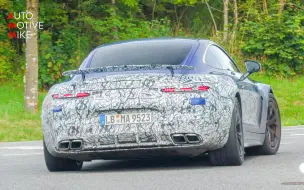 Télécharger la video: 2024 梅赛德斯-AMG GTC 纽北测试中