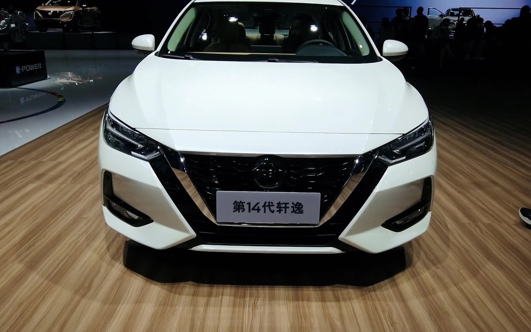 家轿车也有暗夜选装版了,来东风日产看14代轩逸2021款