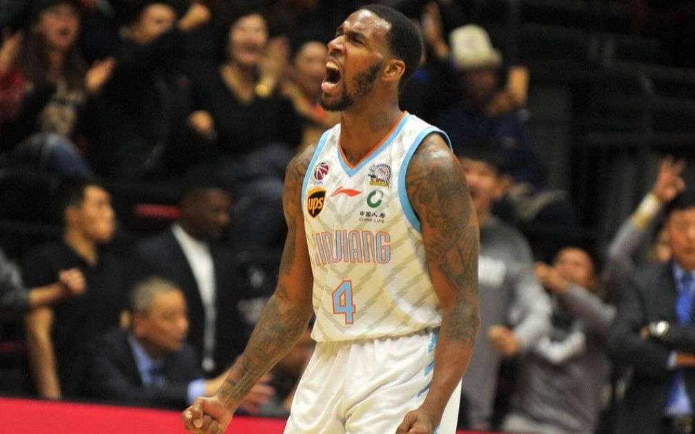 达柳斯·亚当斯darius adams2017-18cba赛季精彩混剪