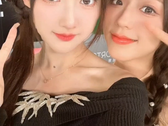 小姐妹 天云 琪琪