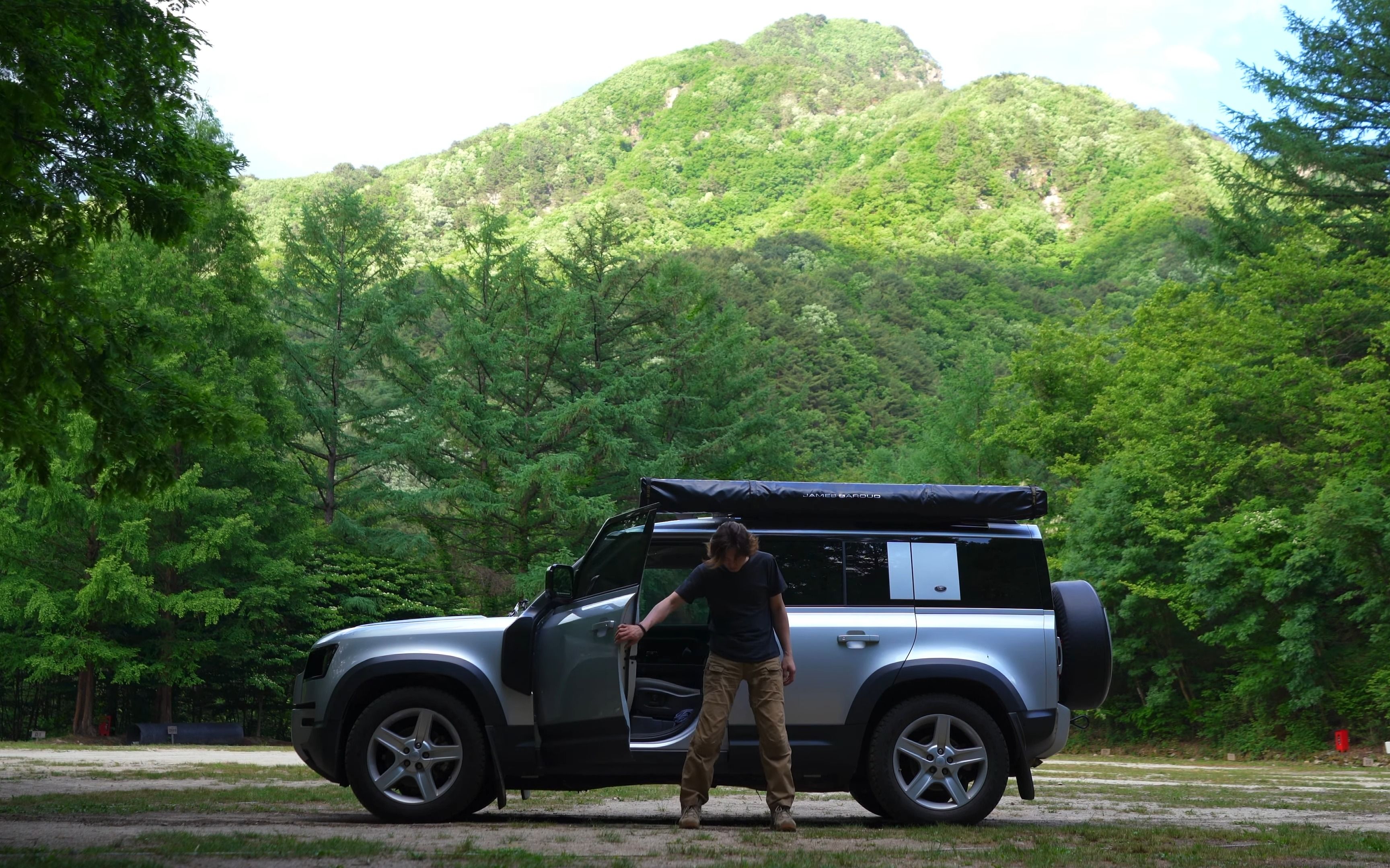 路虎新卫士汽车露营