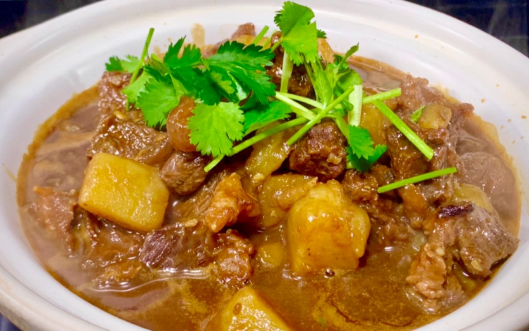 酱焖牛腩怎样做才好吃,今天教你家常做法,酱香味浓郁,软烂鲜香