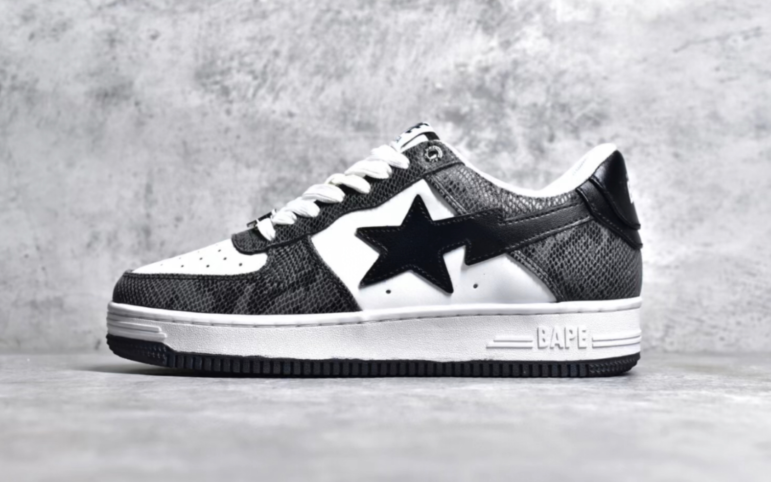 bape sta low serpentine black white 黑白蛇纹限定运动鞋
