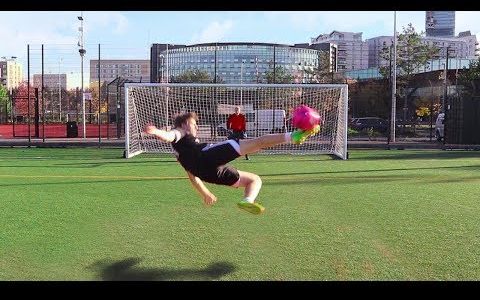 【W2S】剪刀脚足球挑战!_搞笑_生活_bilibili_