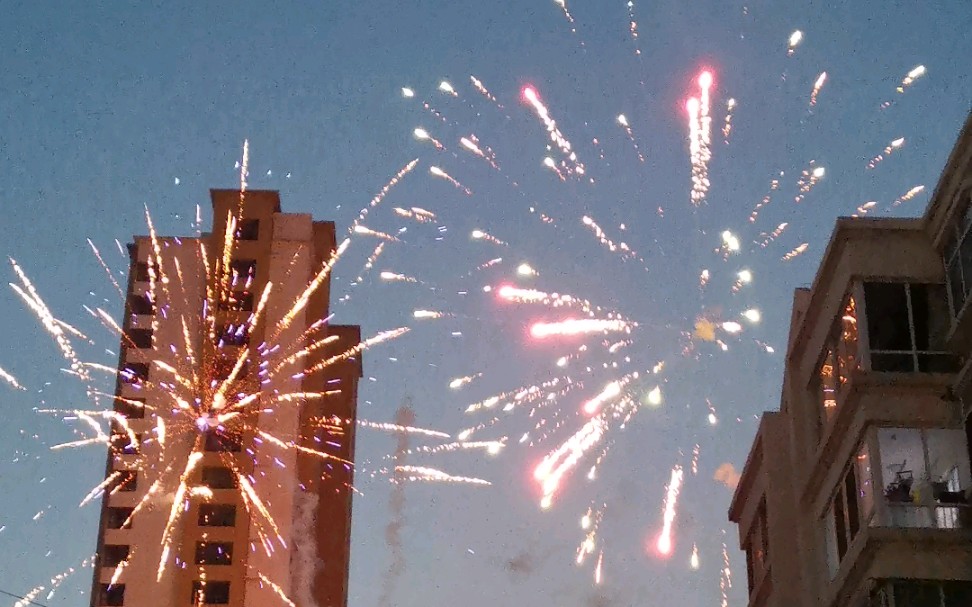 [图]今年除夕夜的烟花