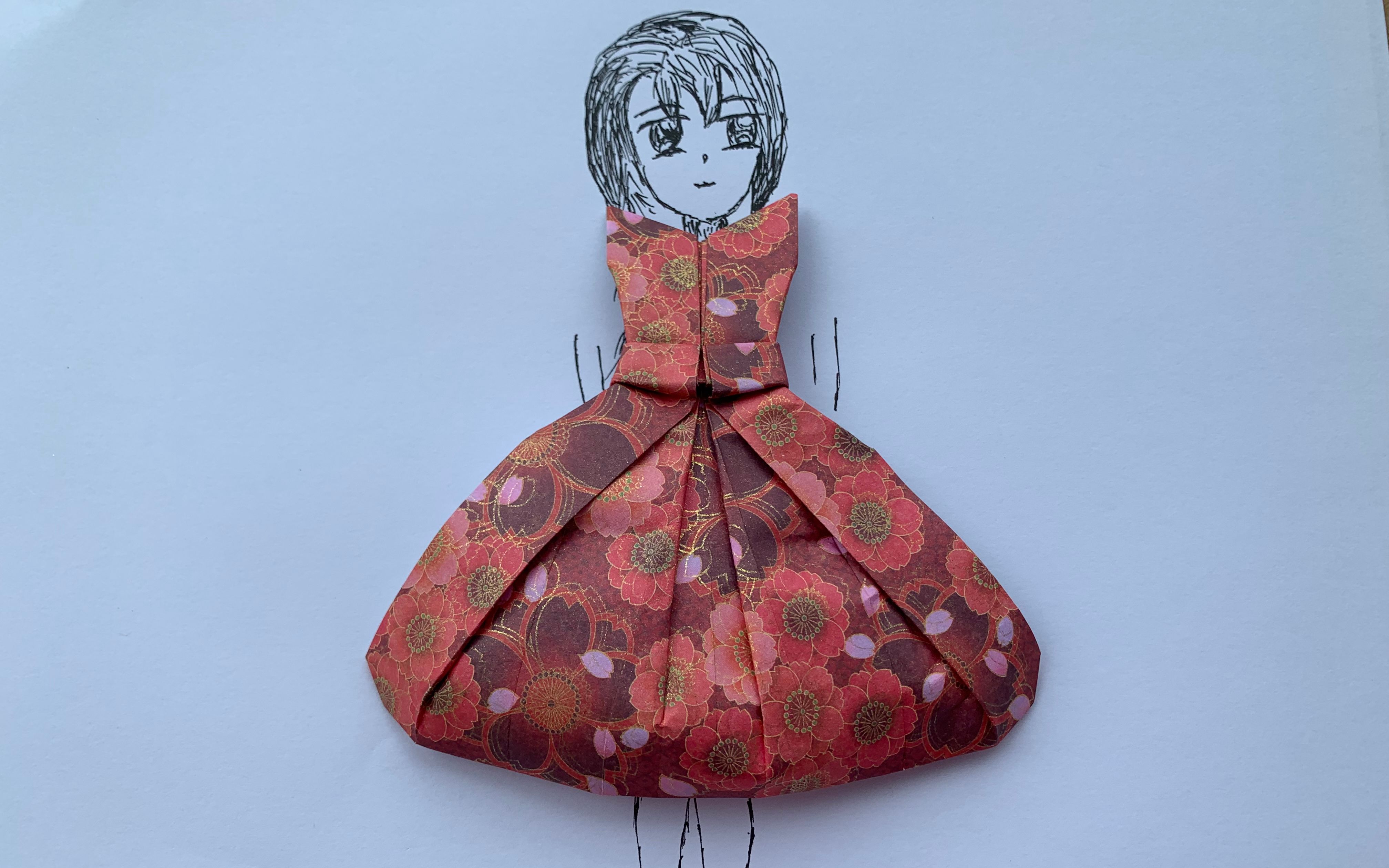 【折纸教程】非常漂亮的公主裙,给你们家小公主折一个玩吧!