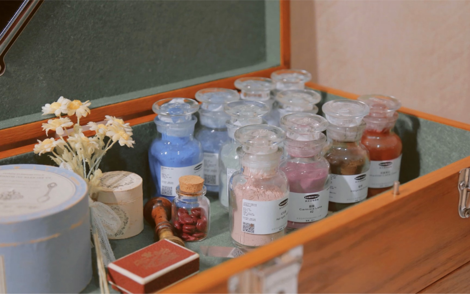 一个非常不讲究的颜料研磨_哔哩哔哩 (゜-゜)つロ 干杯~-bilibili