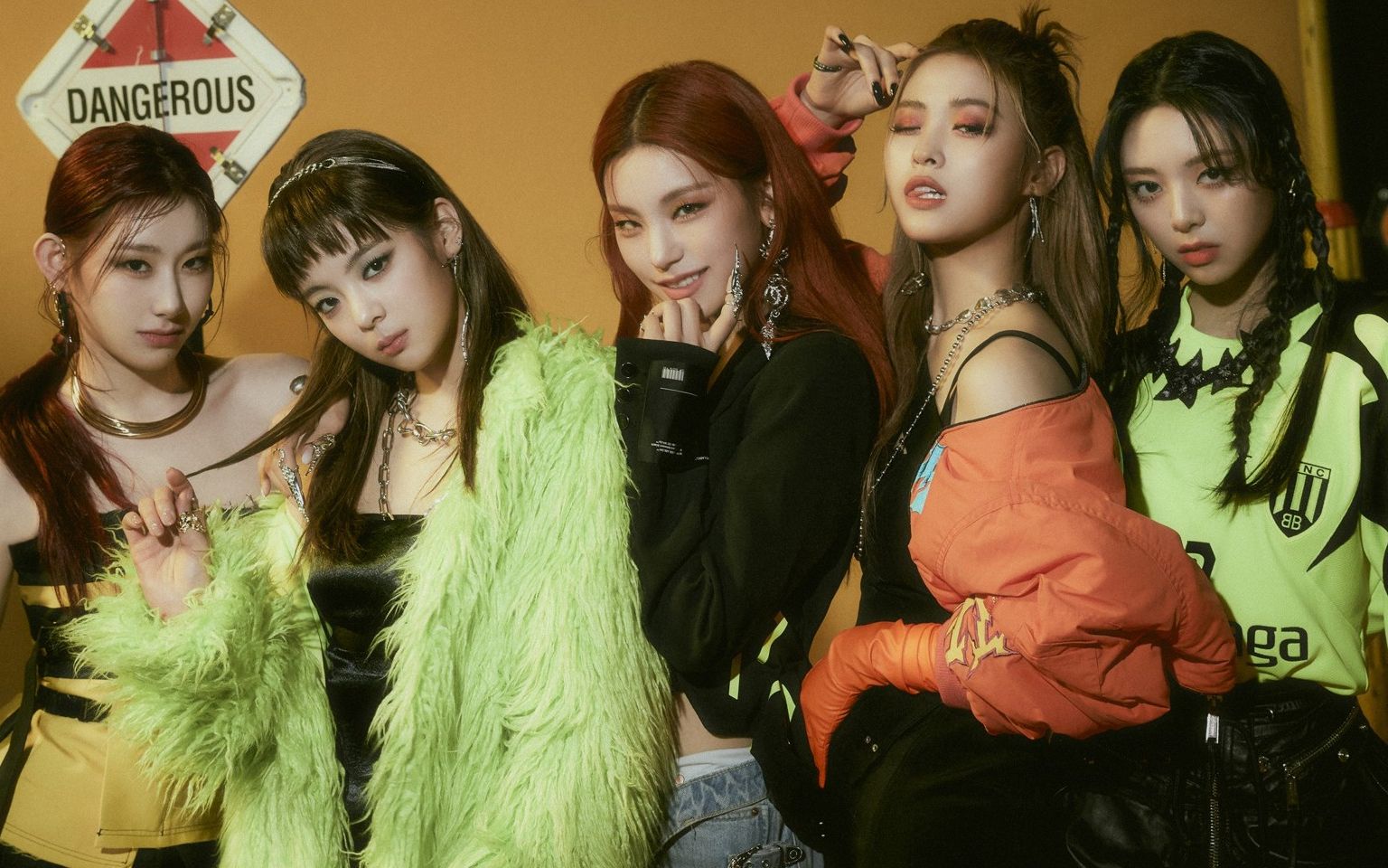 【itzy中字】《黑.手.党.in the morning》4k官方mv(cc字幕)