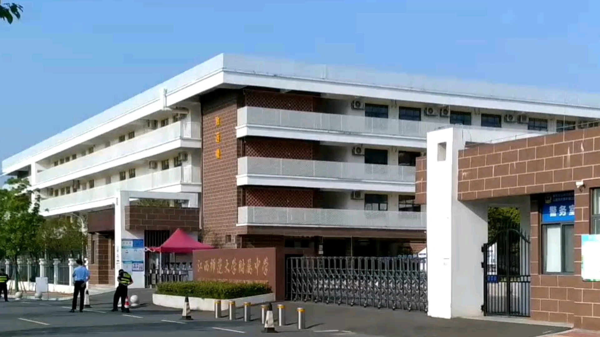去学校调查食堂卫生管理(无聊)