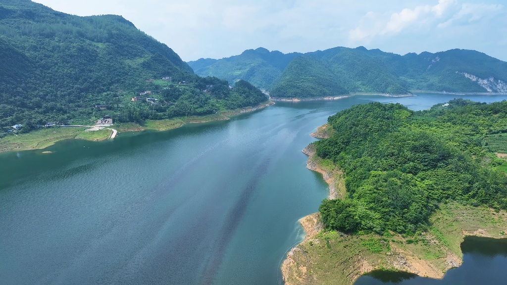 [图]贵州息烽乌江渡，自然环境好，水也清澈，适合玩水钓鱼，露营烧烤，互关，互赞，互加好友，互关，互粉