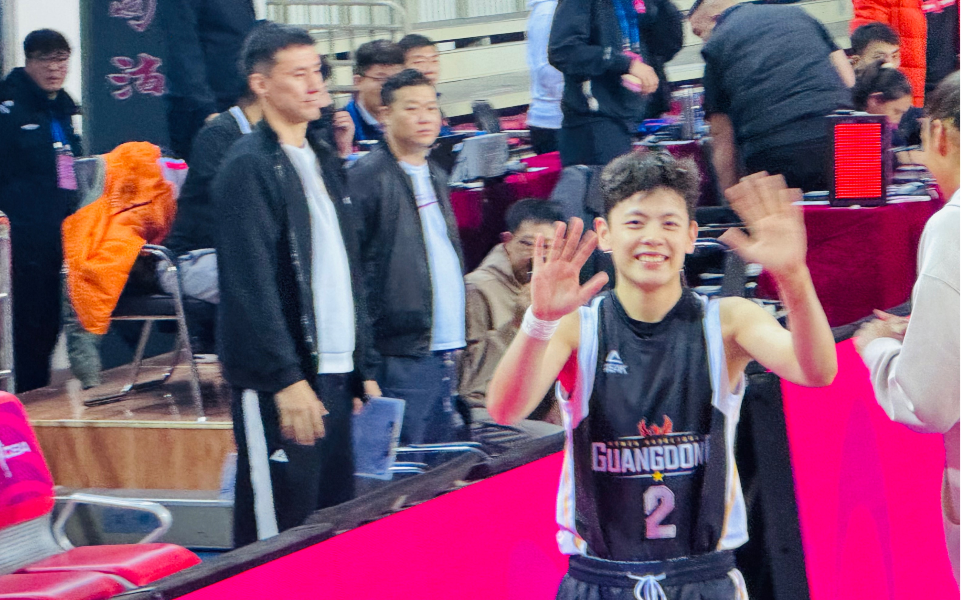 杨舒予!