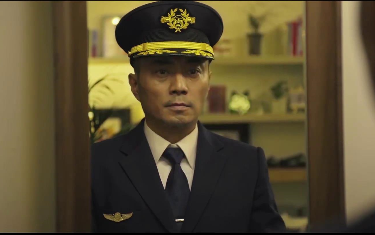 中国机长:四川8633,成都在叫你,听到请回答