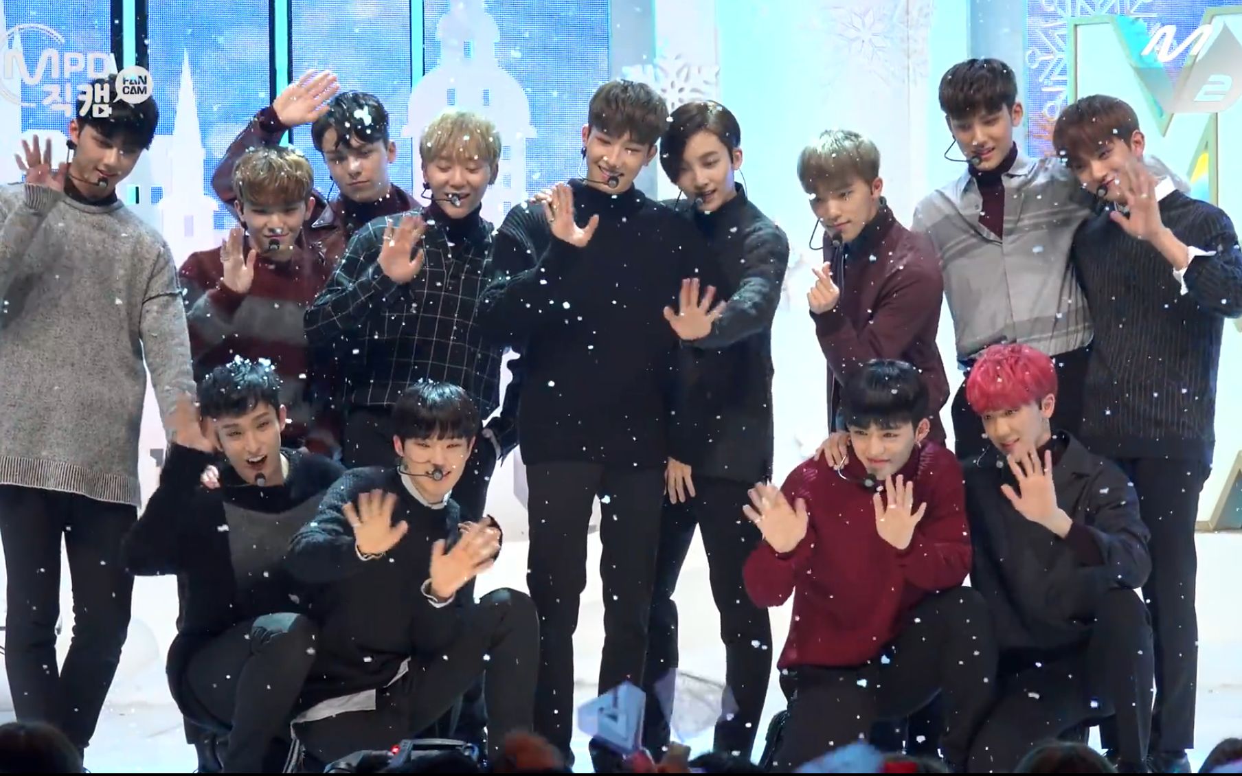 [图]【Seventeen】没看过的高清全员高甜圣诞特别舞台Show me your love | M countdown 161222合集